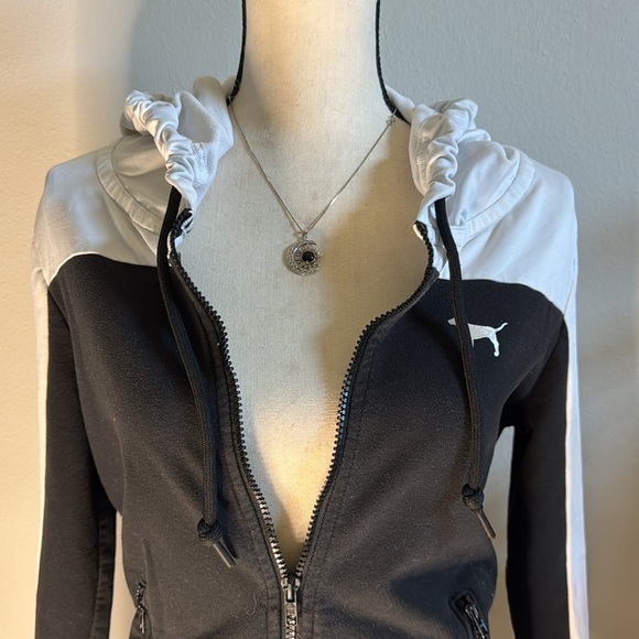 Victoria's Secret Pink Zip-Up Hoodie
Sweatshirt Size S - Picture 2 of 5